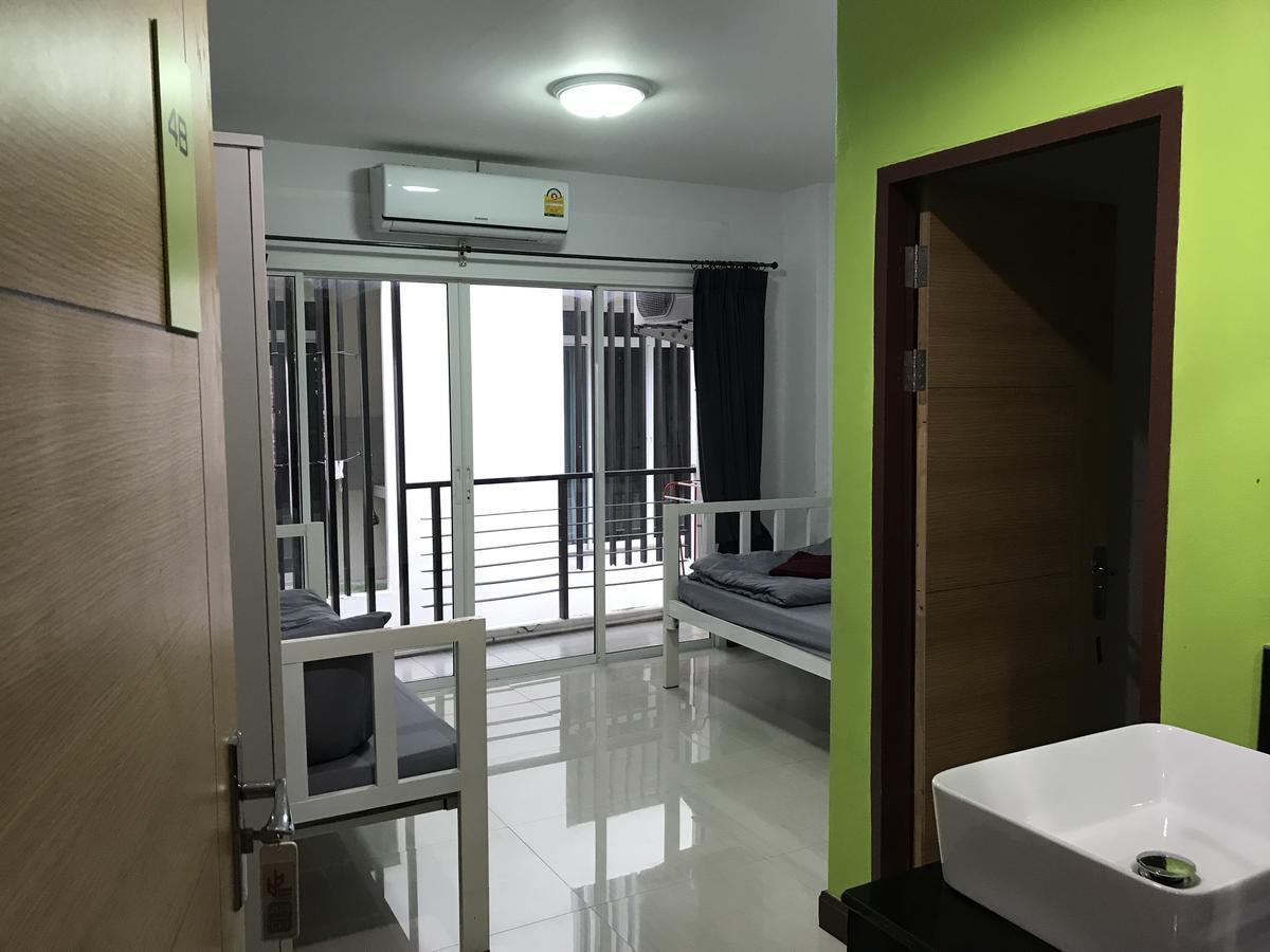 Bedbox Guesthouse And Hostel Patong Kültér fotó